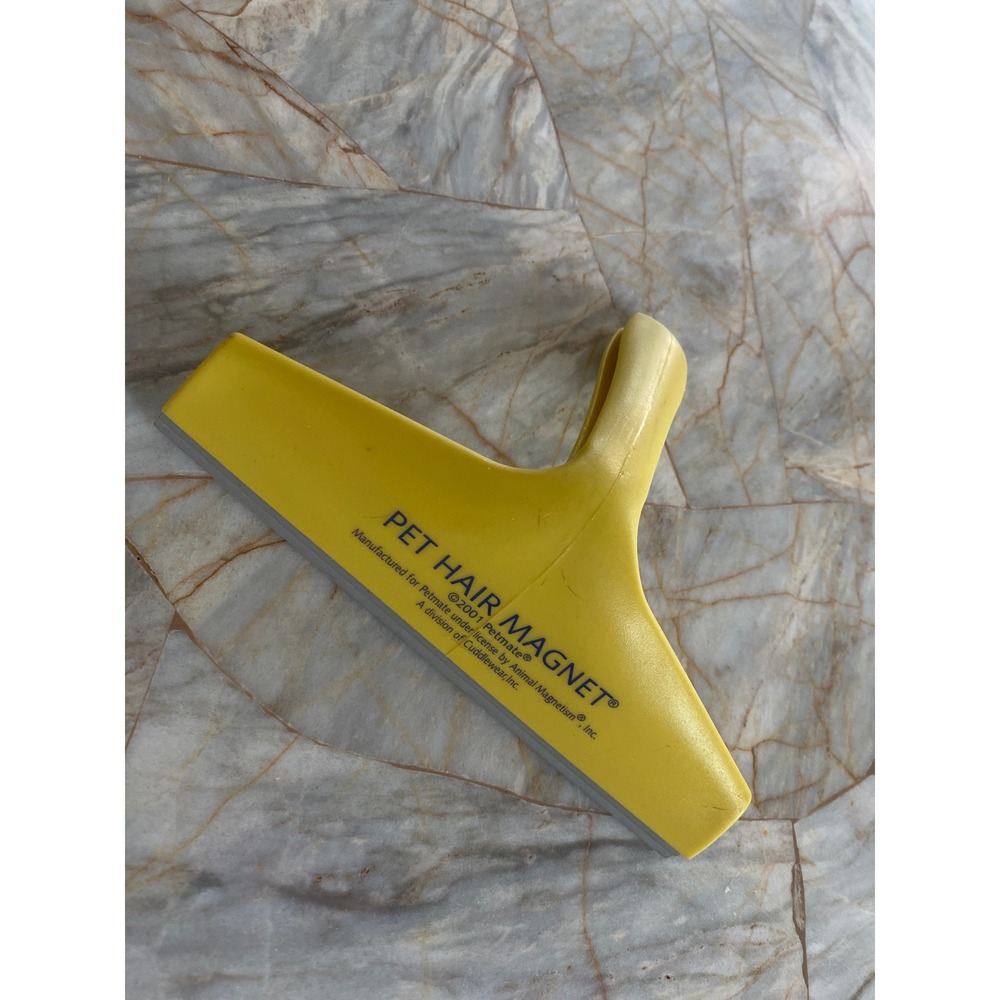 Petmate Pet Hair Magnet Yellow Rubber Squeegee Fur Remover Tool 2001 Vintage